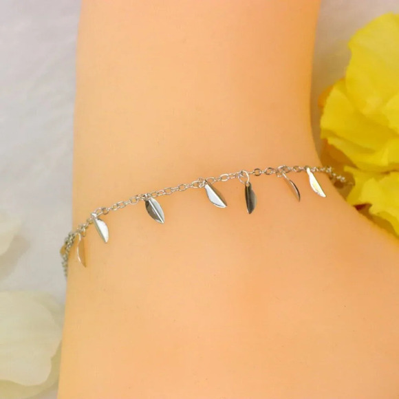Minimalist Anklet, Sleek & Modern Design, Women’s Fashion, YC110287-A - Picture 9 of 10